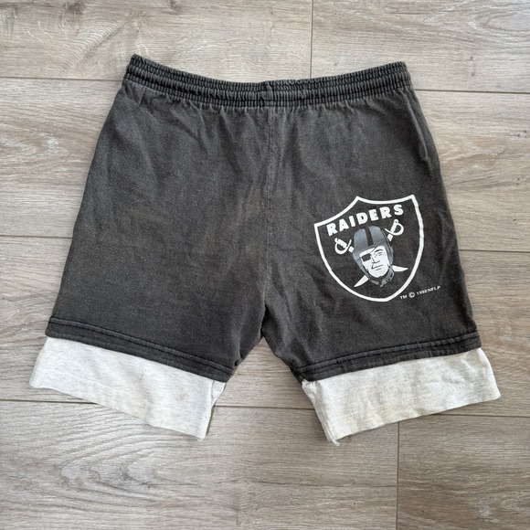 Vintage Y2k NFL Oakland Raiders Men's Sweat Shorts Size Small Made In USA - Picture 1 of 5